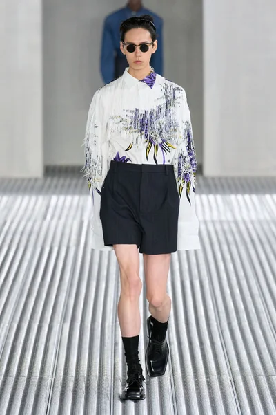 Look 38